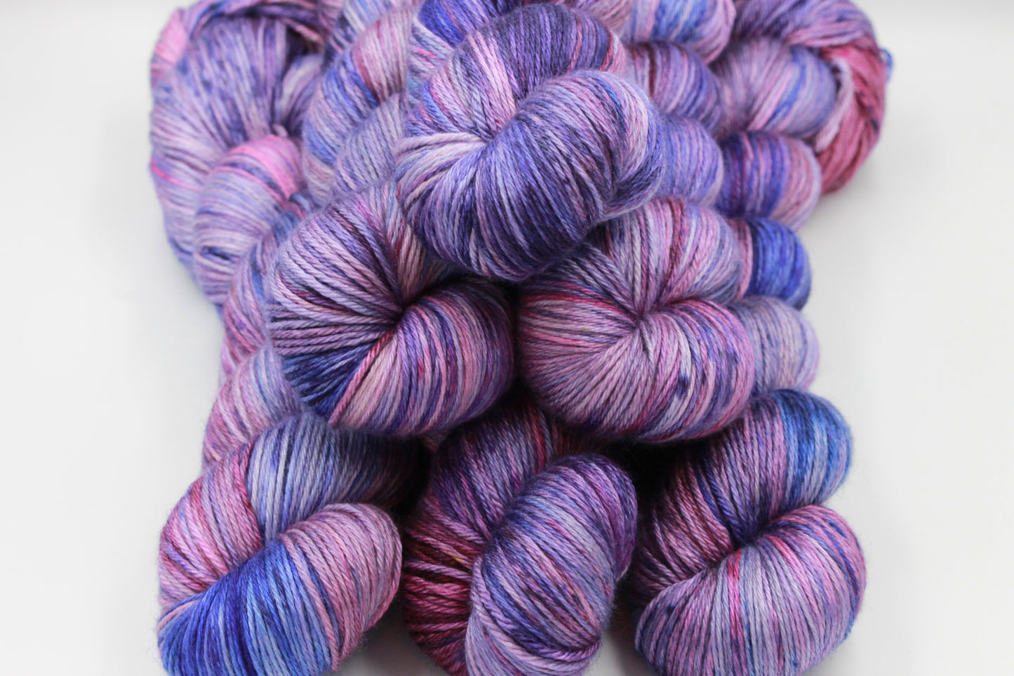 Lilac Blush Sock Yarn 50% Superwash Merino Wool 50% Silk 100g Skeins
