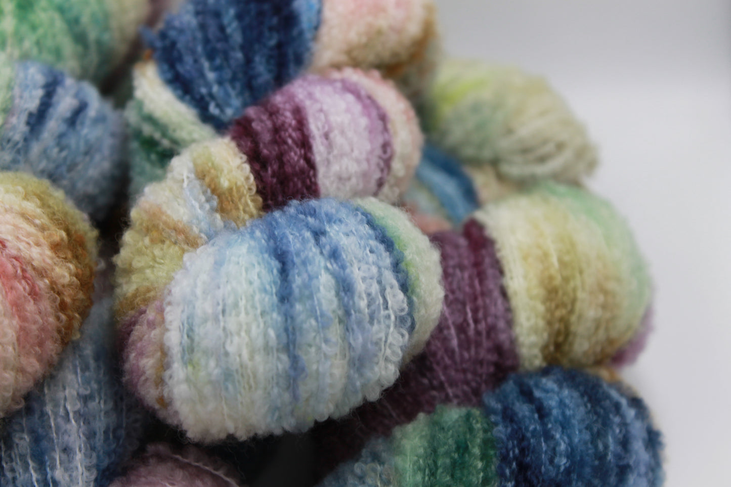 Chatsworth Medley  80% Superfine Merino Wool Boucle Yarn - 20% Nylon Lace Weight 100g Skein