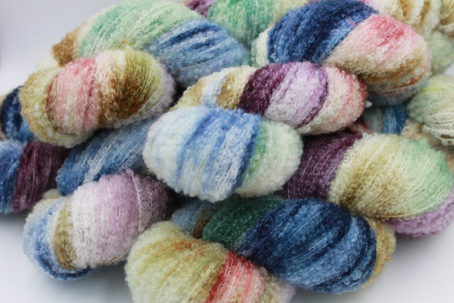 Chatsworth Medley  80% Superfine Merino Wool Boucle Yarn - 20% Nylon Lace Weight 100g Skein