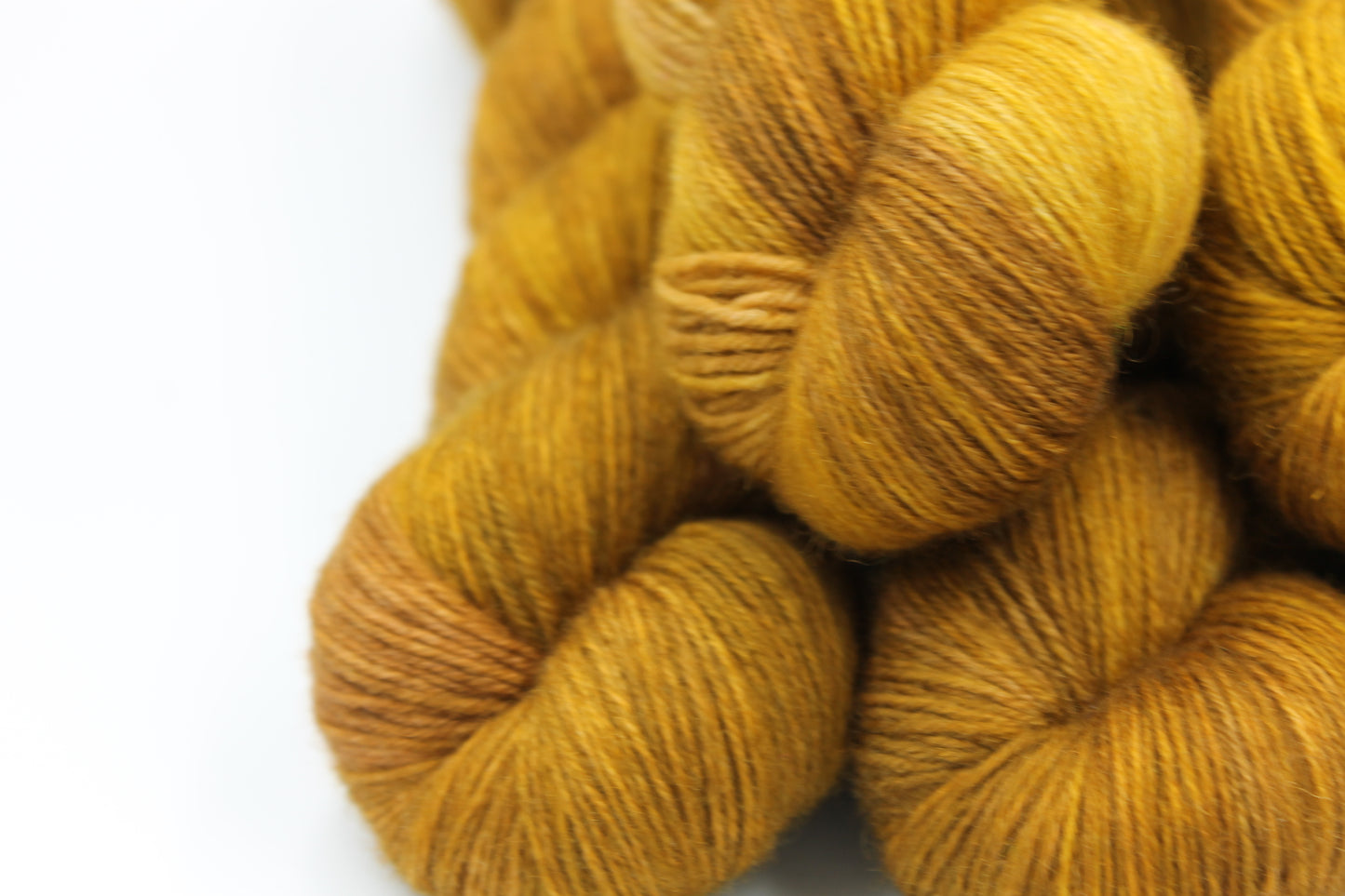 Honey Bear Non Superwash 100% Blue Faced Leicester 100g