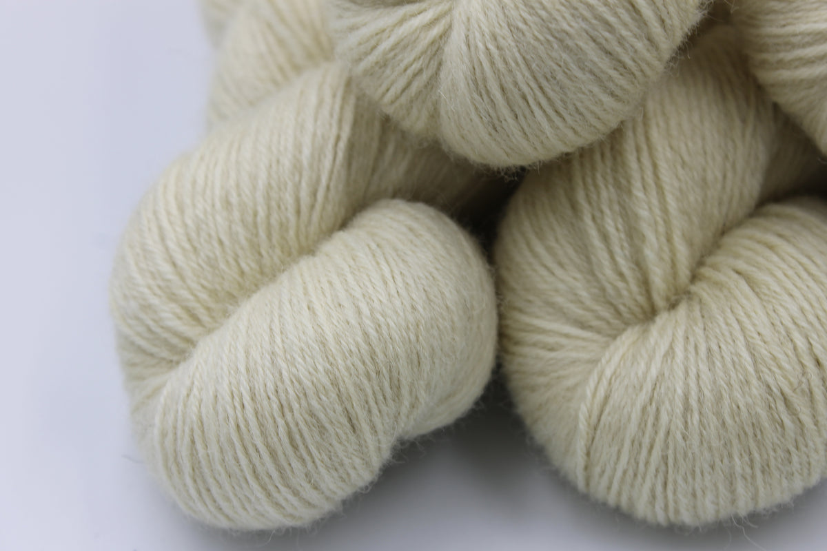 Cream Non Superwash 100% Blue Faced Leicester 100g