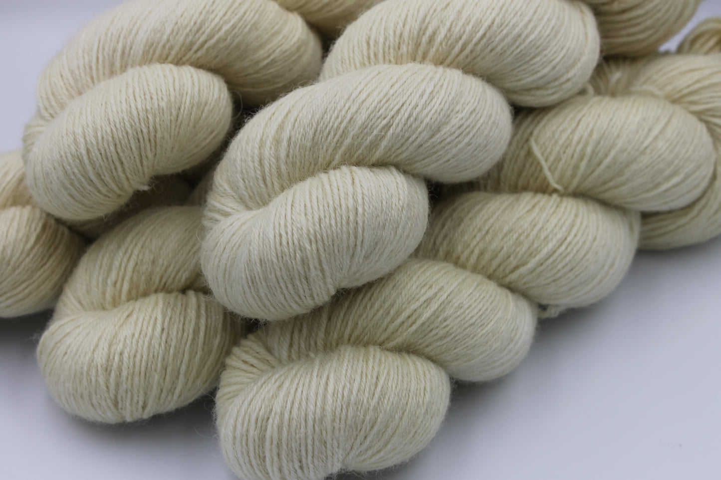 Cream Non Superwash 100% Blue Faced Leicester 100g