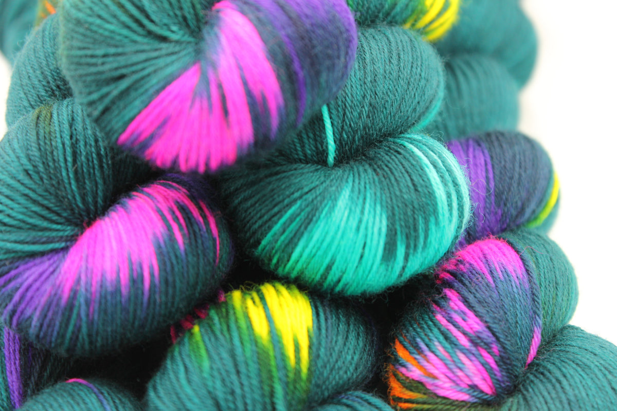 Neon Forest Sock Skein 100g Hand Dyed Merino Nylon Yarn 75% SuperWash Merino 25% Nylon