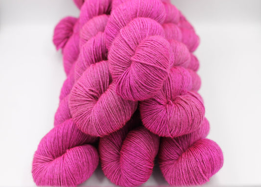 Fuchsia,  Sock Skein 70% Superwash Merino 20 Yak 10 Nylon 100g