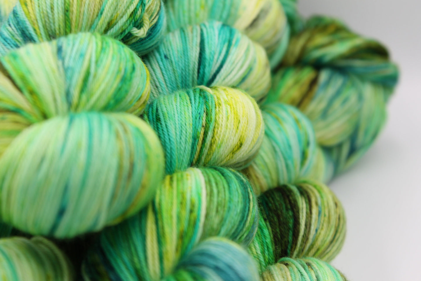 Summers End,  Sock Skein 75% SuperWash Merino and 25 Nylon Hand Dyed Yarn 100g