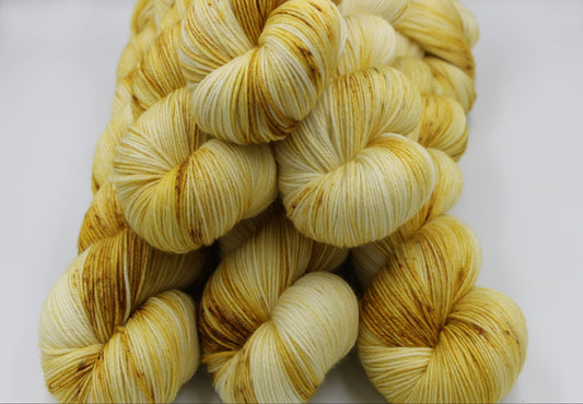 Sugarcane Deep Speckle  Sock Skein 75% SuperWash Merino and 25 Nylon Hand Dyed Yarn 100g