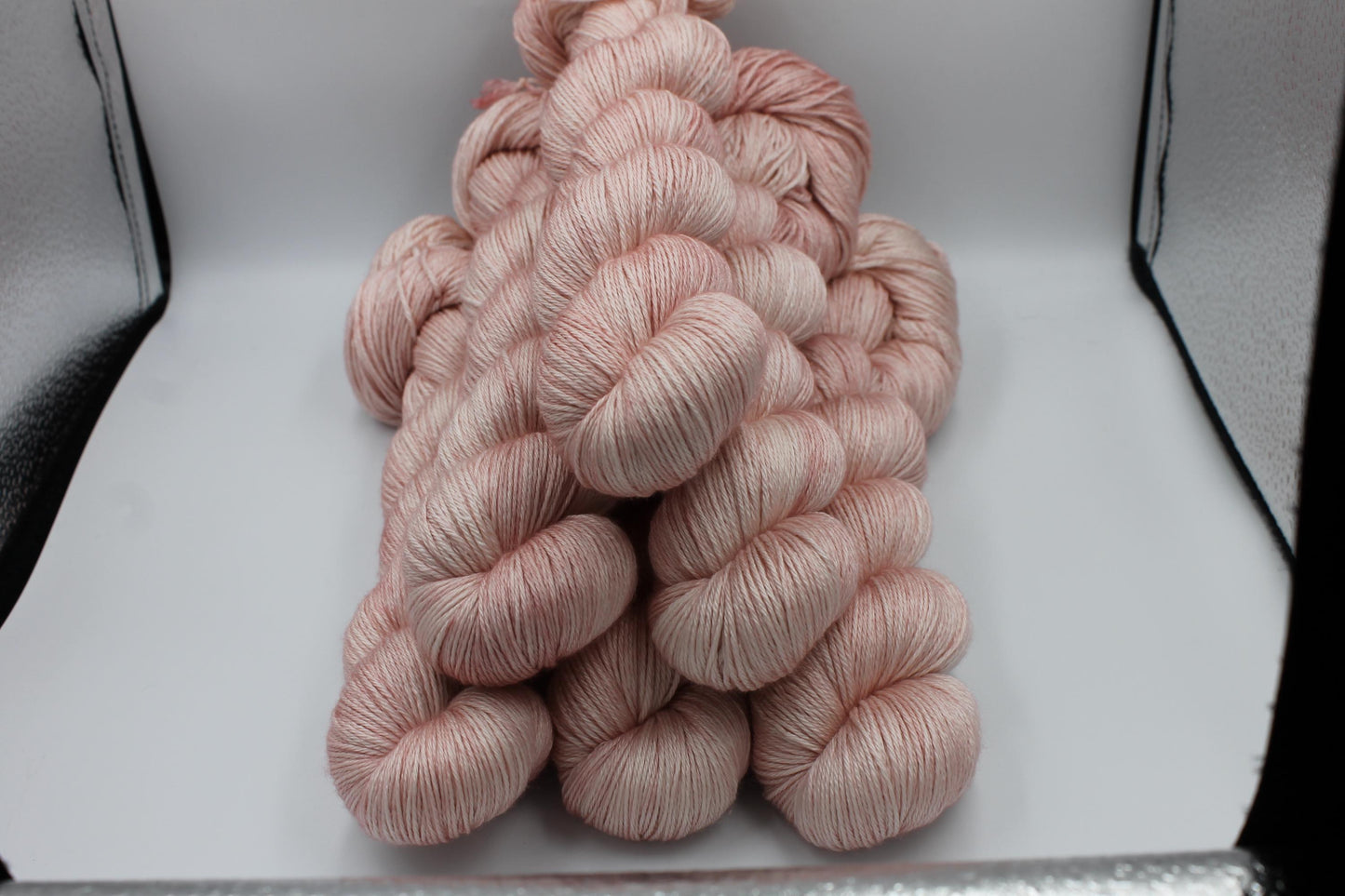 Old Rose Sock skein  50% Superwash Merino Wool 50% Silk 100g Skeins